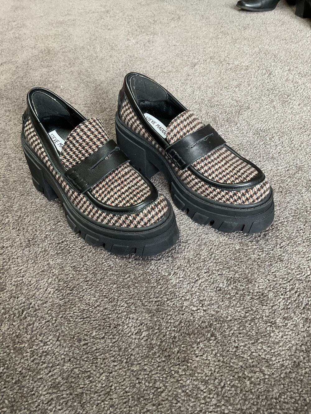 NWOT Steve Madden Beth Platform Penny Loafers Plaid Tweed Chunky Lug Sole 4-4.5